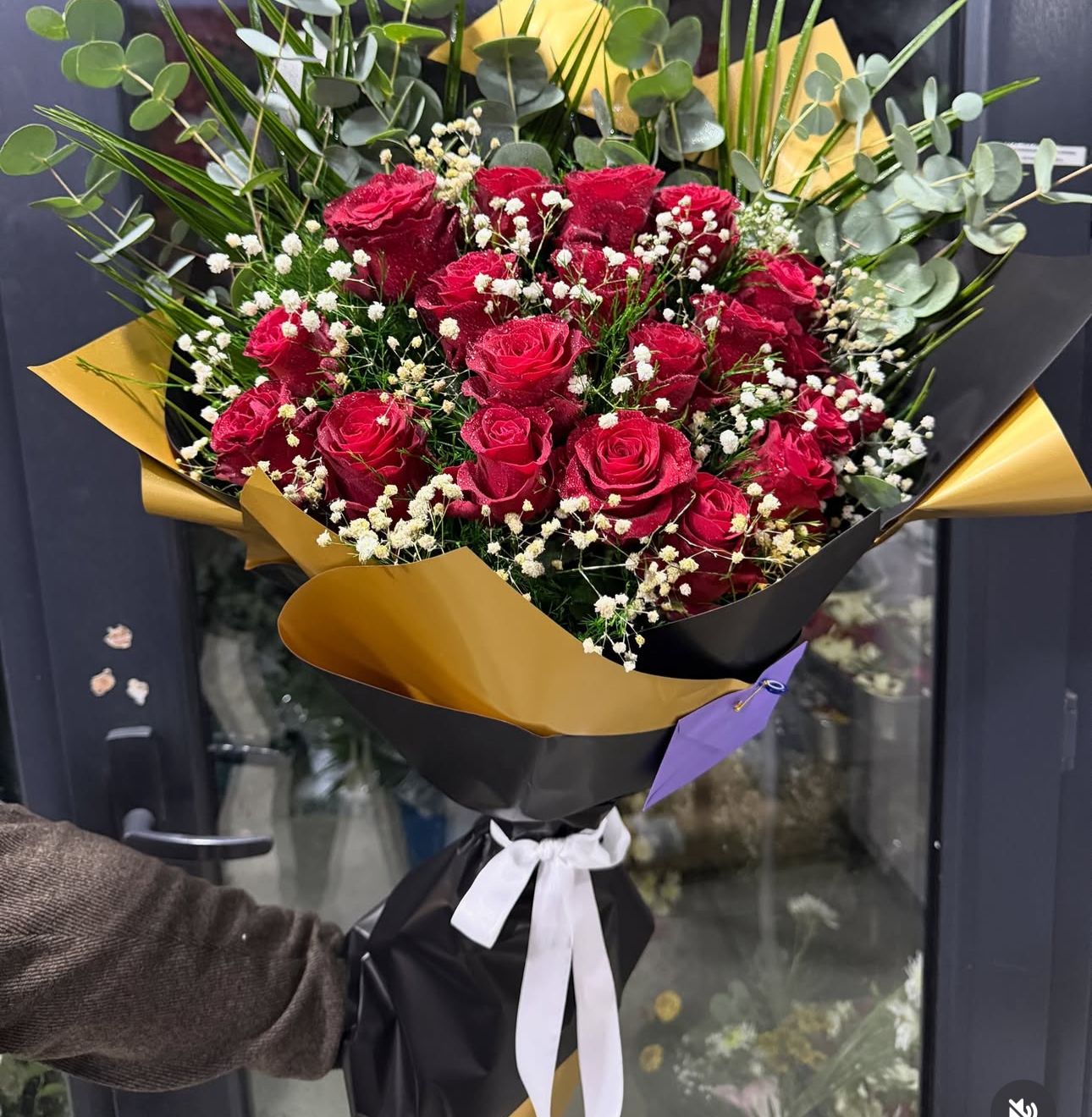 21 Adet İthal Kırmızı Gül Buketi